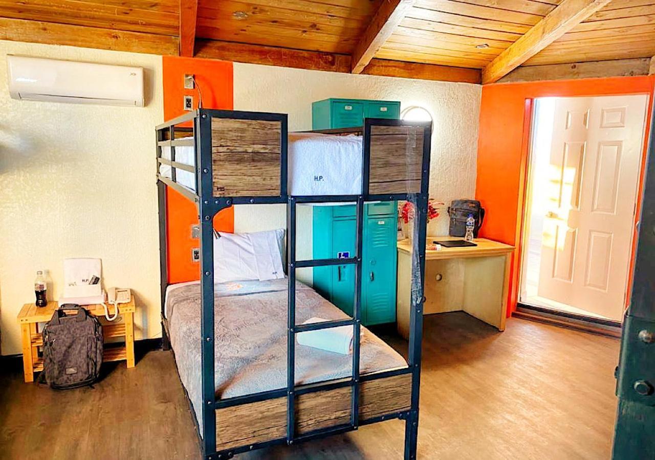 Paris Hostel Tijuana Exterior photo